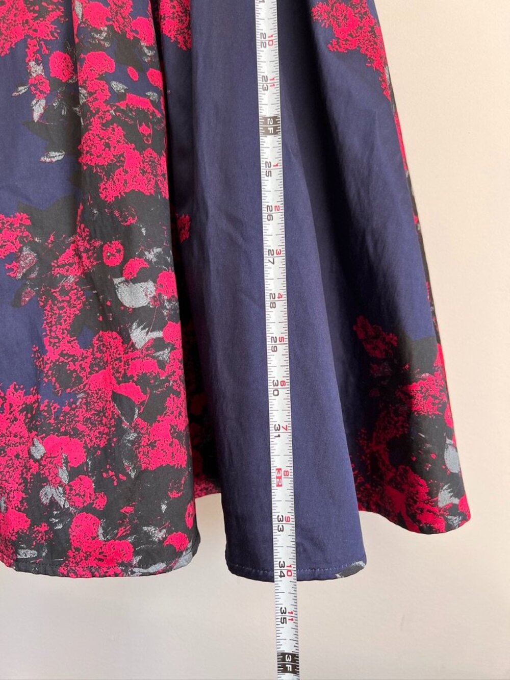 ASOS Navy & Hot Pink Floral Fit & Flare Dress Deep V – US 4 / UK 8 - Picture 12 of 13